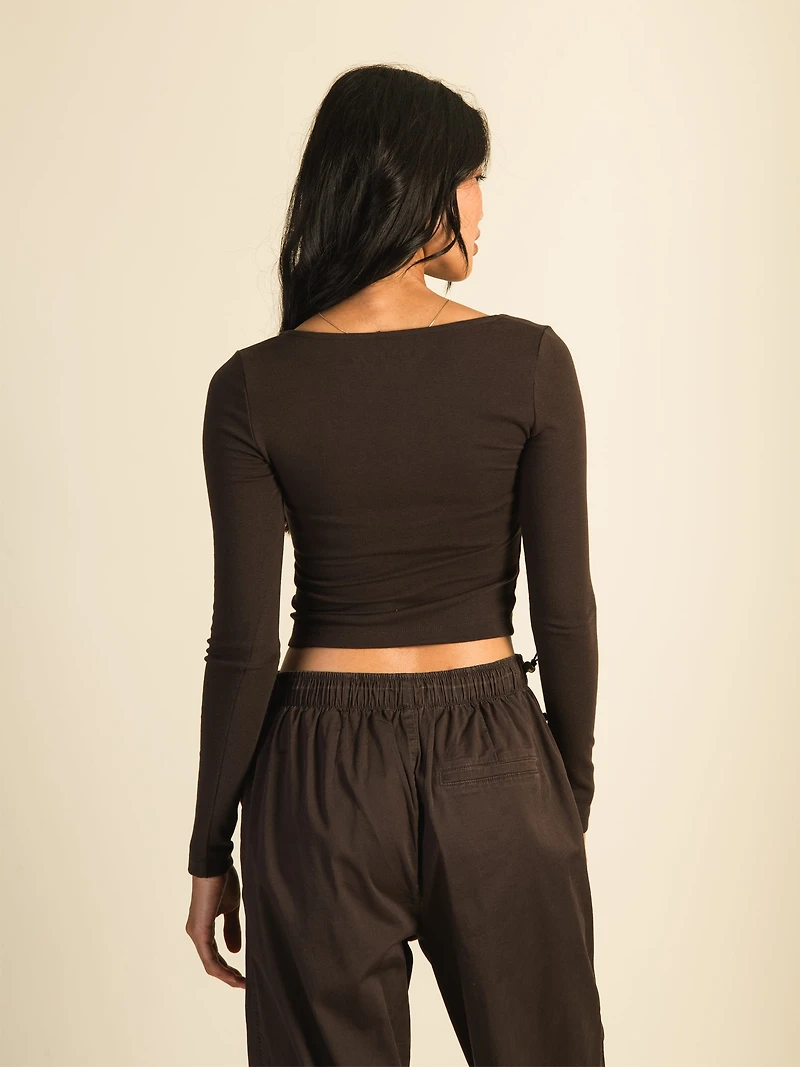 HARLOW MAE LONG SLEEVE TEE - CHOCOLATE CLEARANCE