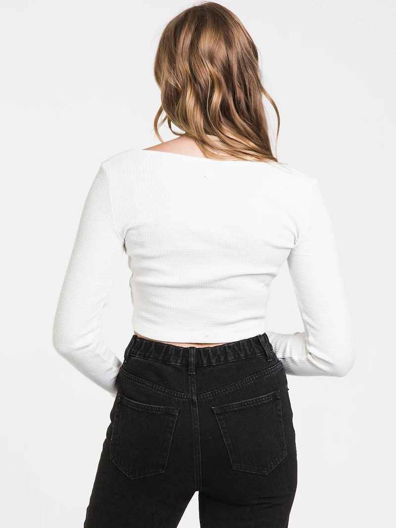 HARLOW KYLIE LONG SLEEVE NOTCH TEE