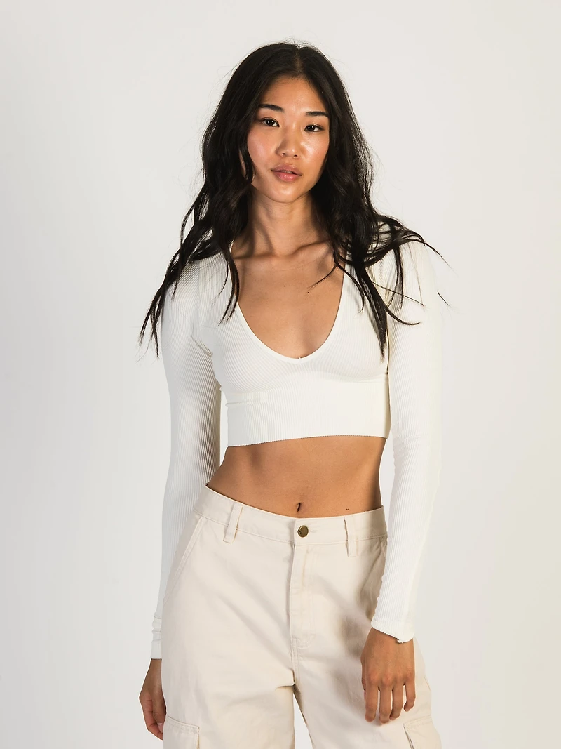 HARLOW TORI VNECK SEAMLESS LONG SLEEVE - CREAM CLEARANCE