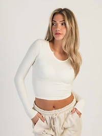 HARLOW HARPER SEAMLESS NOTCH LONG SLEEVE - CREAM CLEARANCE
