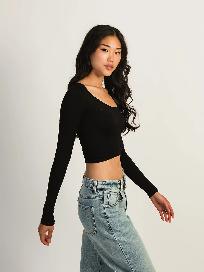 T-SHIRT COL CARRÉ HARLOW MANCHES LONGUES SANS COUTURE - NOIR