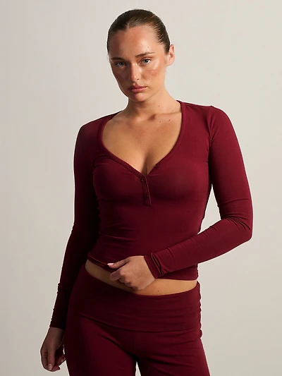 HARLOW GIA HENLEY LONG SLEEVE - BURGANDY