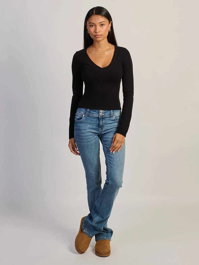HARLOW PAIGE V - NECK SWEATER BLACK