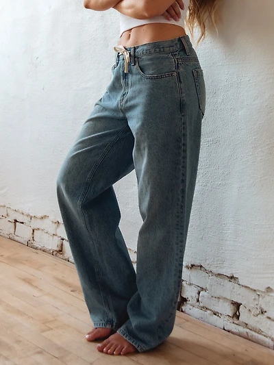HARLOW BAGGY BOYFRIEND JEAN TIE WAIST - MID WASH