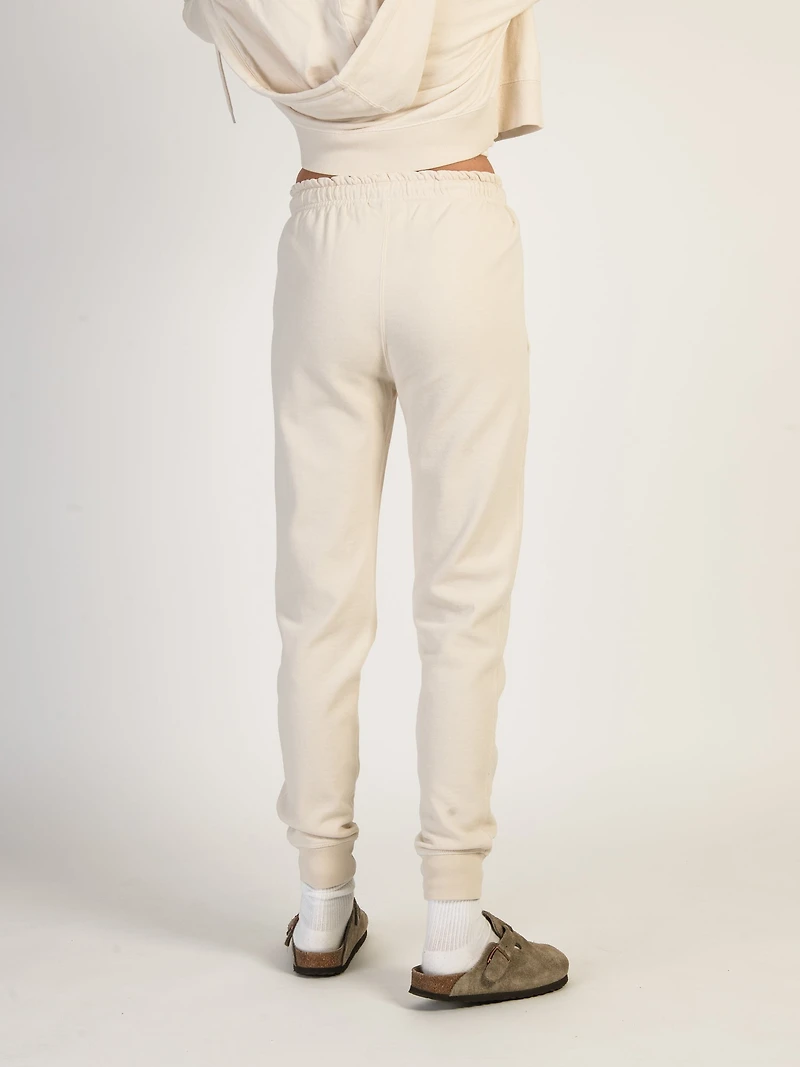HARLOW HIGH RISE FLEECE JOGGER - CREAM CLEARANCE