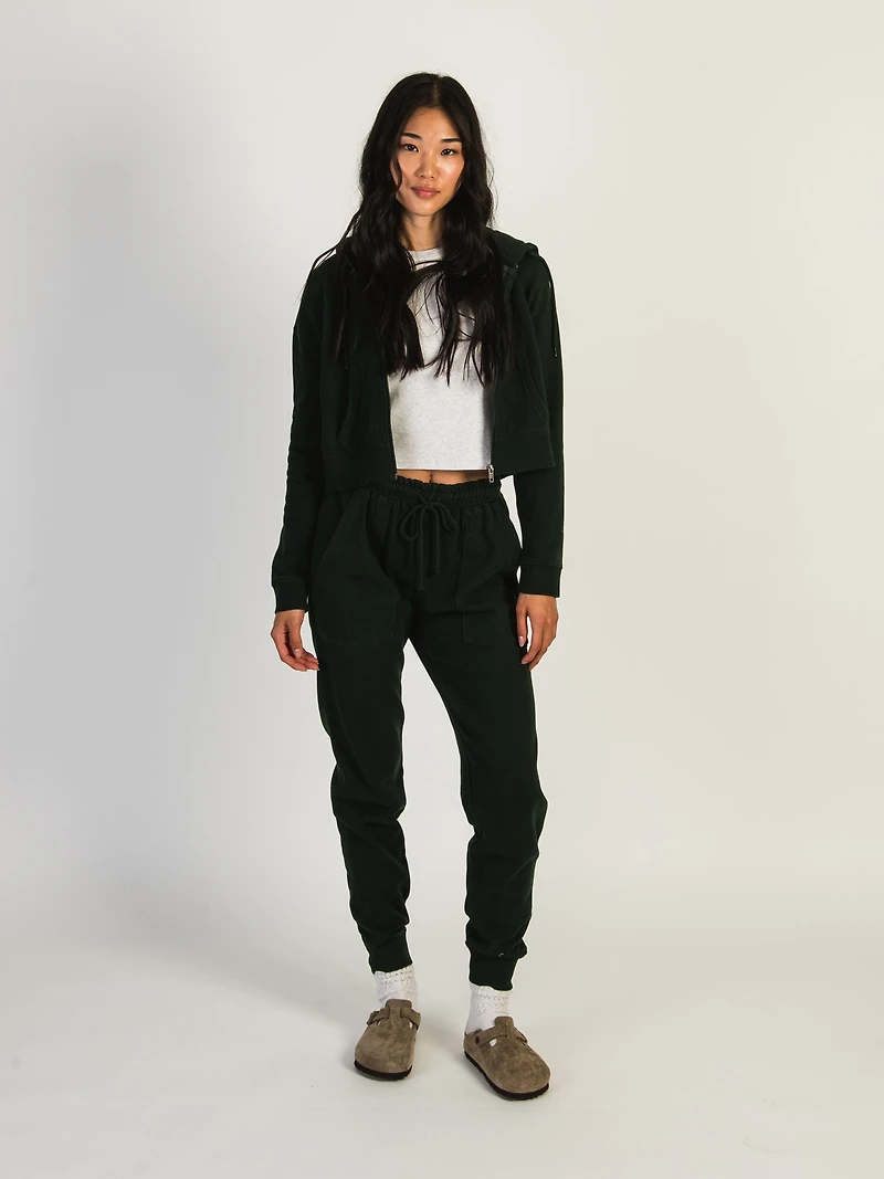 HARLOW HIGH RISE FLEECE JOGGER - FOREST CLEARANCE