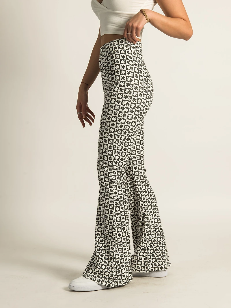 HARLOW HIGHRISE PRINT FLARE PANT - CLEARANCE