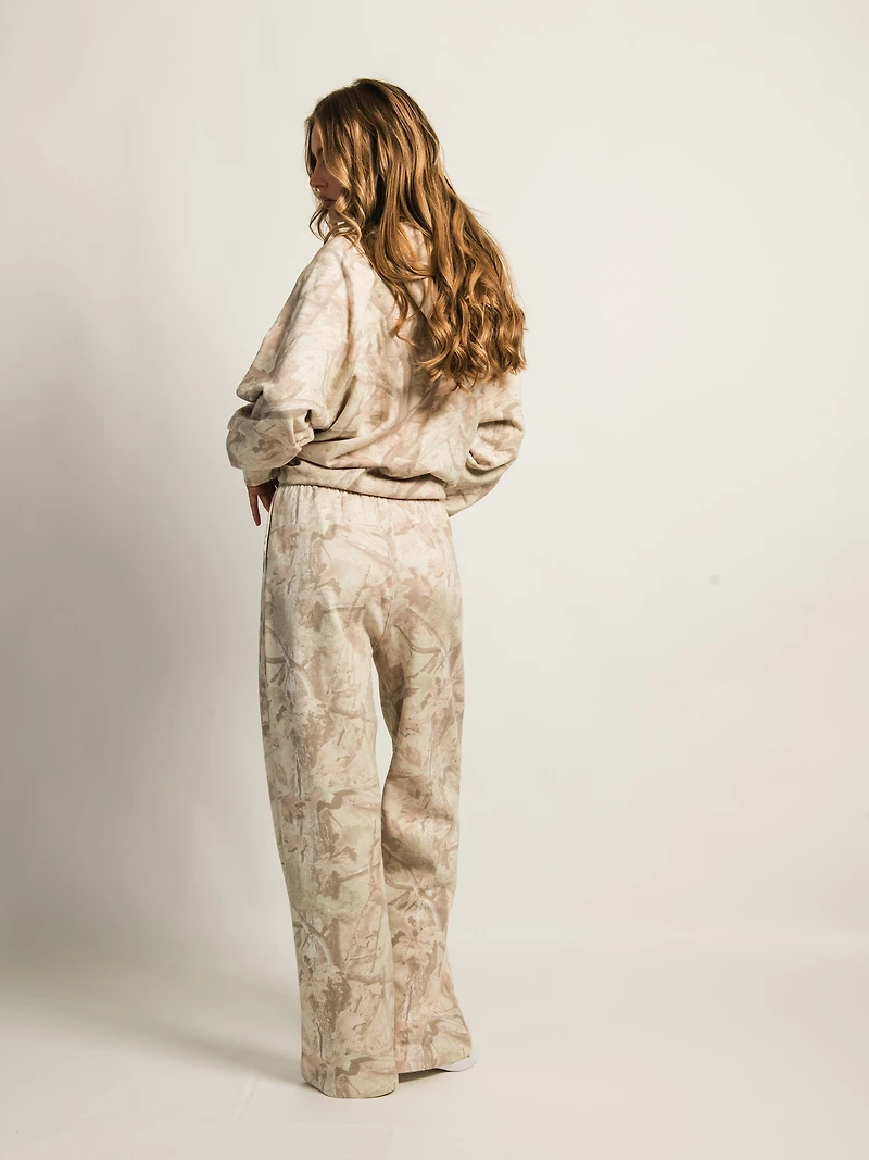 HARLOW STELLA STRGHT LEG CAMO SWEATPANTS