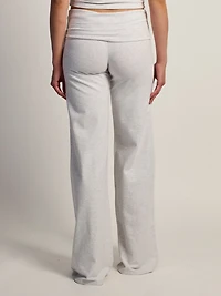 HARLOW ESSENTIAL PANTALON LARGE À PLIS - NUAGE