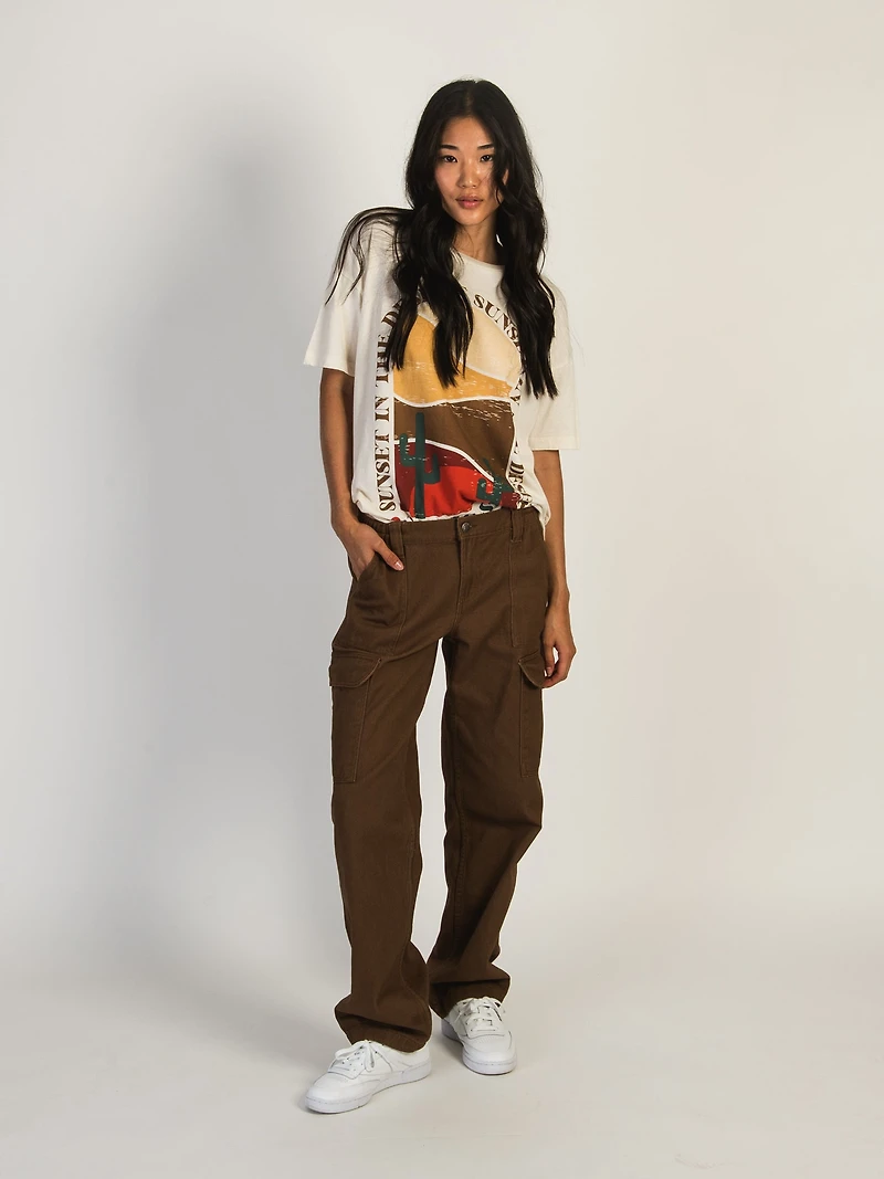 HARLOW LOW RISE CARGO PANT - CHOCOLATE CLEARANCE