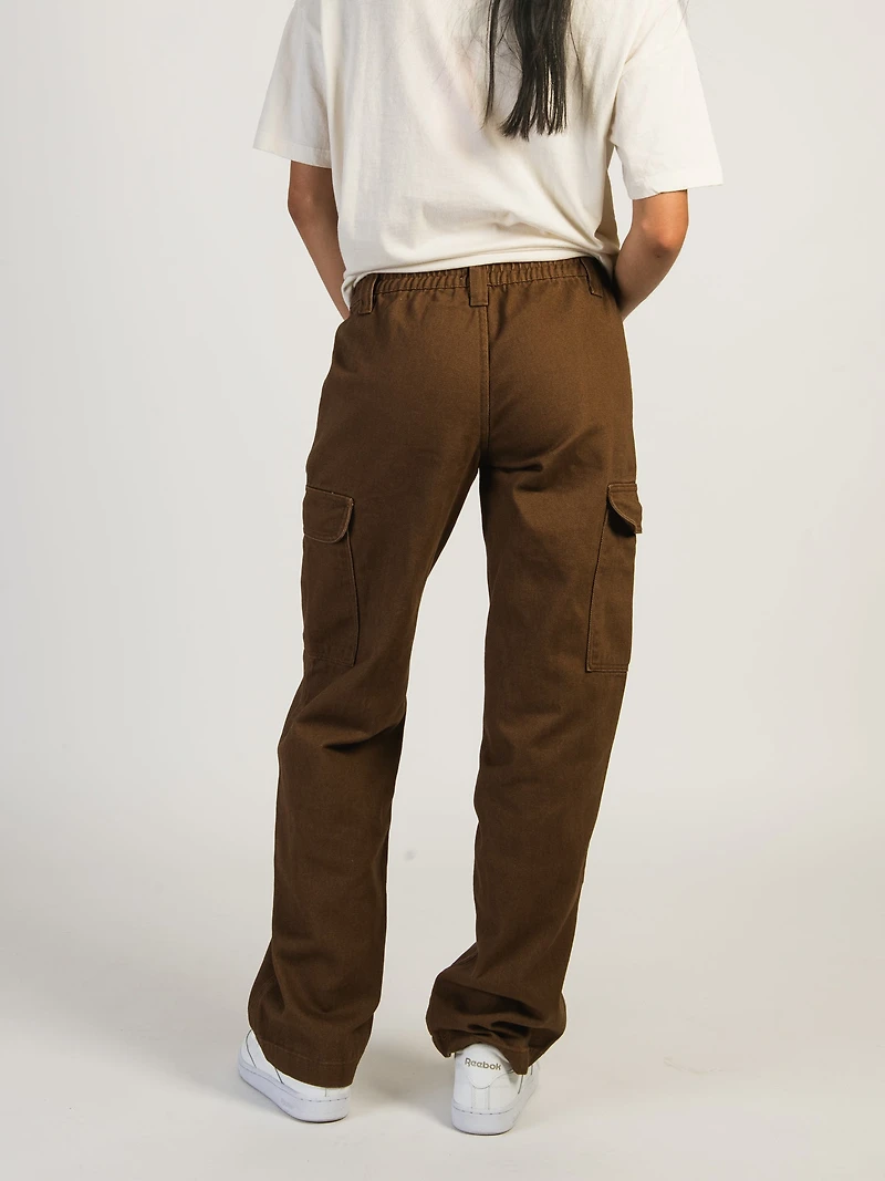 HARLOW LOW RISE CARGO PANT - CHOCOLATE CLEARANCE