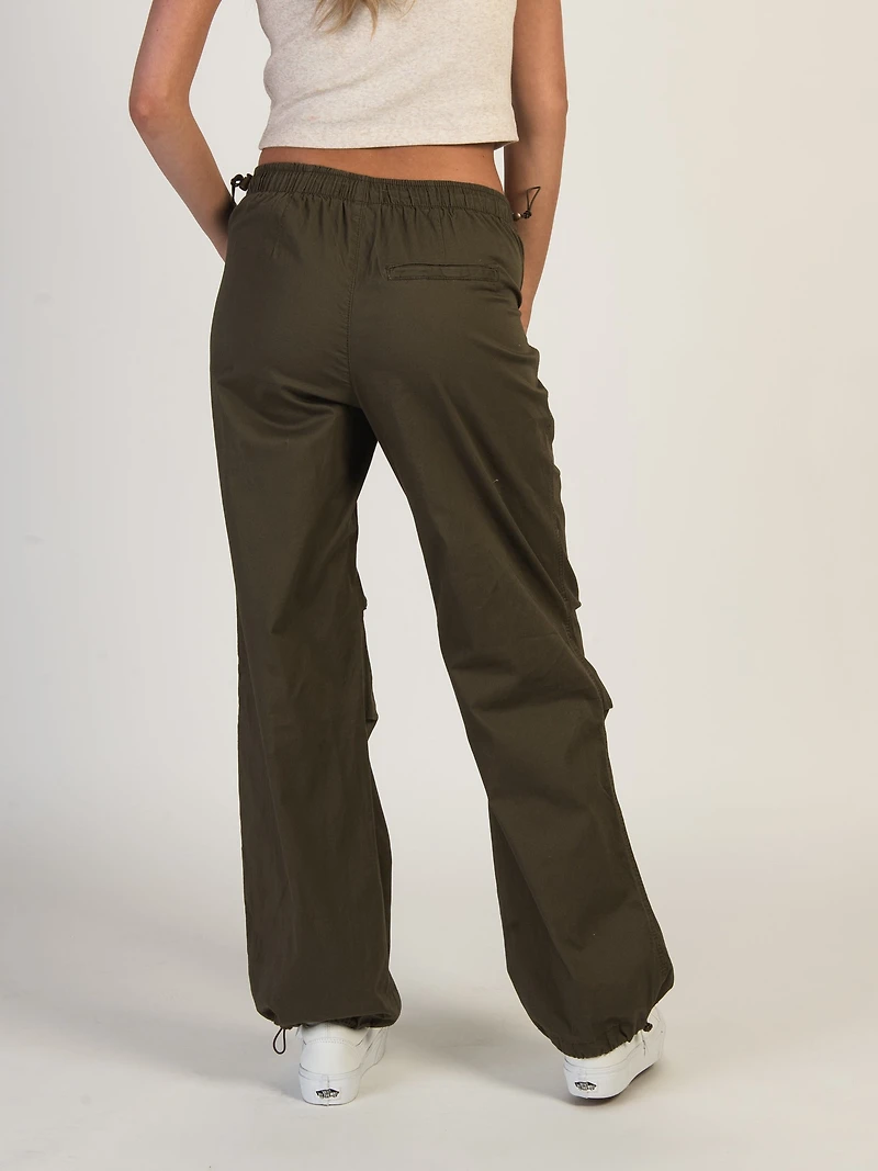 HARLOW PAXTON PARACHUTE PANT - ARMY CLEARANCE