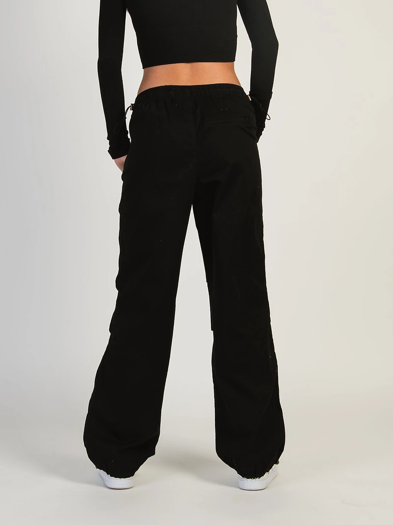 HARLOW PAXTON PARACHUTE PANT