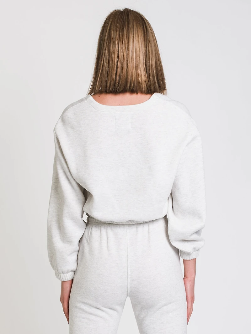 HARLOW KAILAH V-NECK SWEATSHIRT - CLEARANCE