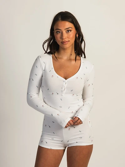 HARLOW HOLLY HENLEY DITSY LONG SLEEVE - WHITE CLEARANCE
