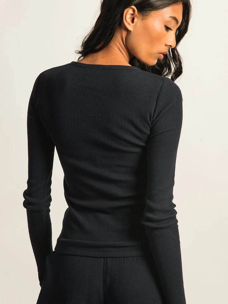 HARLOW WINNIE WAFFLE HENLEY - MARINE