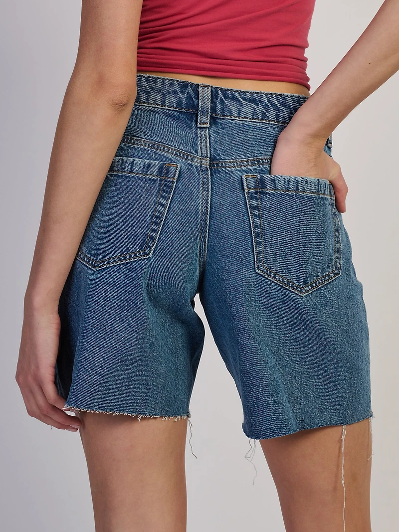 HARLOW LAINEY SHORT - MID WASH