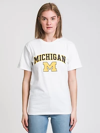 TEE-SHIRT UNIVERSITAIRE À MANCHES COURTES MICHIGAN