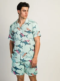 ISLAND HAZE SURFING SHARK 5IN VOLLEY SHORT - AQUA