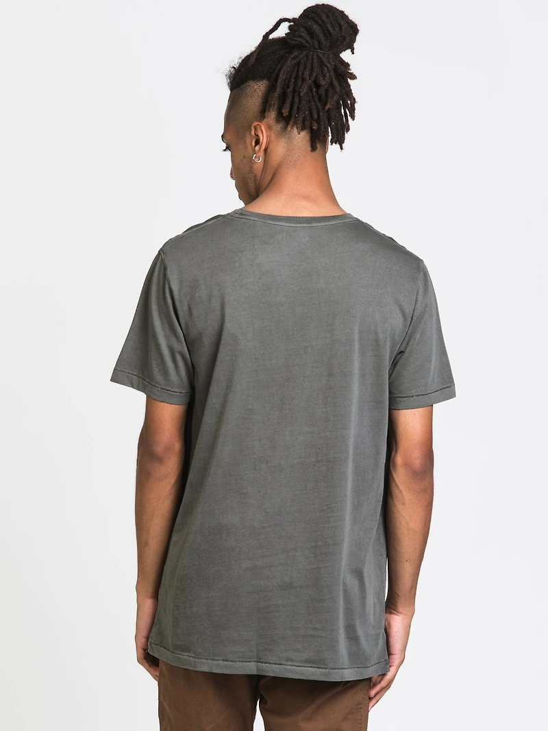 TEE-SHIRT À POCHE EN TEINTURE VÉGÉTALE POUR HOMME