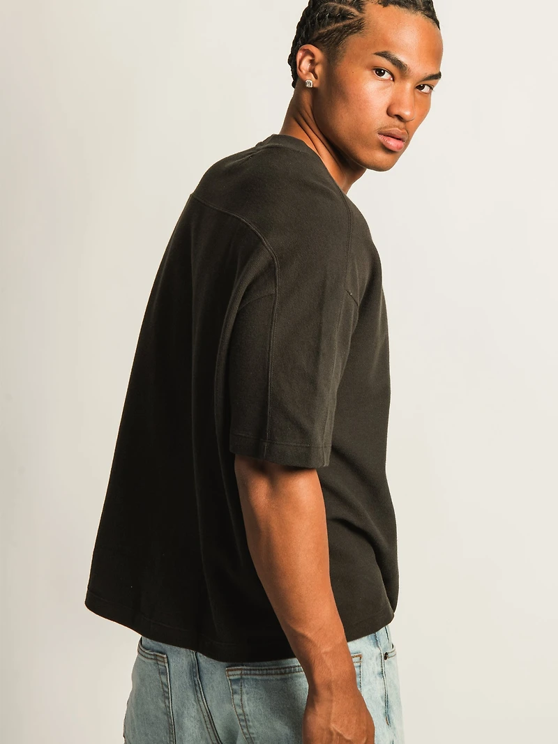 KOLBY SHORT CUT KNIT TEE- BLACK