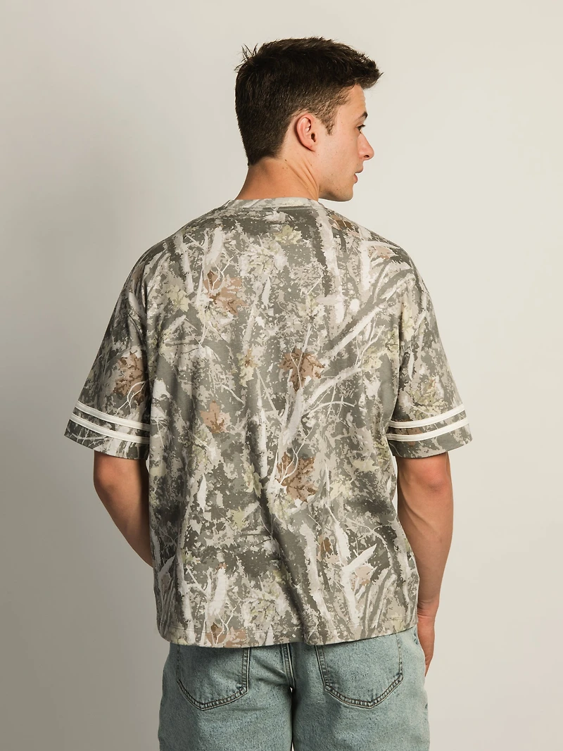 KOLBY FOOTBALL TEE - CAMOUFLAGE