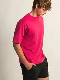 KOLBY KEEP COOL BOXY FIT TEE - BERRY