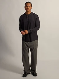 TEXTURED WAFFLE HENLEY - BLACK