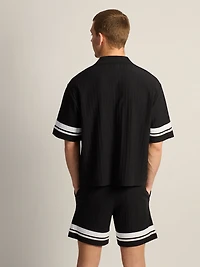 KOLBY SHORT CUT RIBBED BUTTON UP