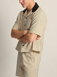 KOLBY SHORT CUT RIBBED BUTTON UP - PINSTRIPE
