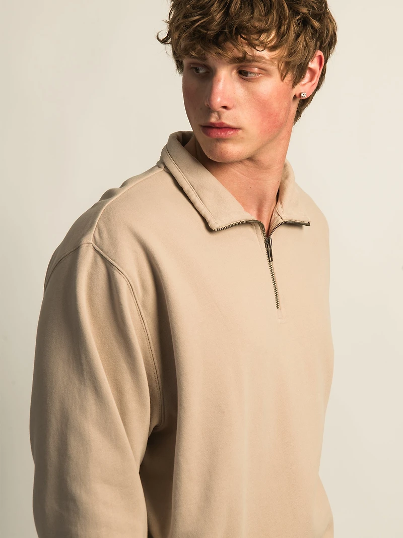 KOLBY RELAXED FIT QUARTER ZIP - PEBBLE