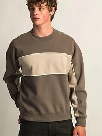 KOLBY STRIPED RELAXED CREW FIT - IRON