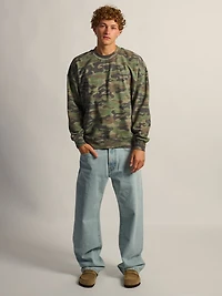 KOLBY RAGLAN CREW - CAMOUFLAGE