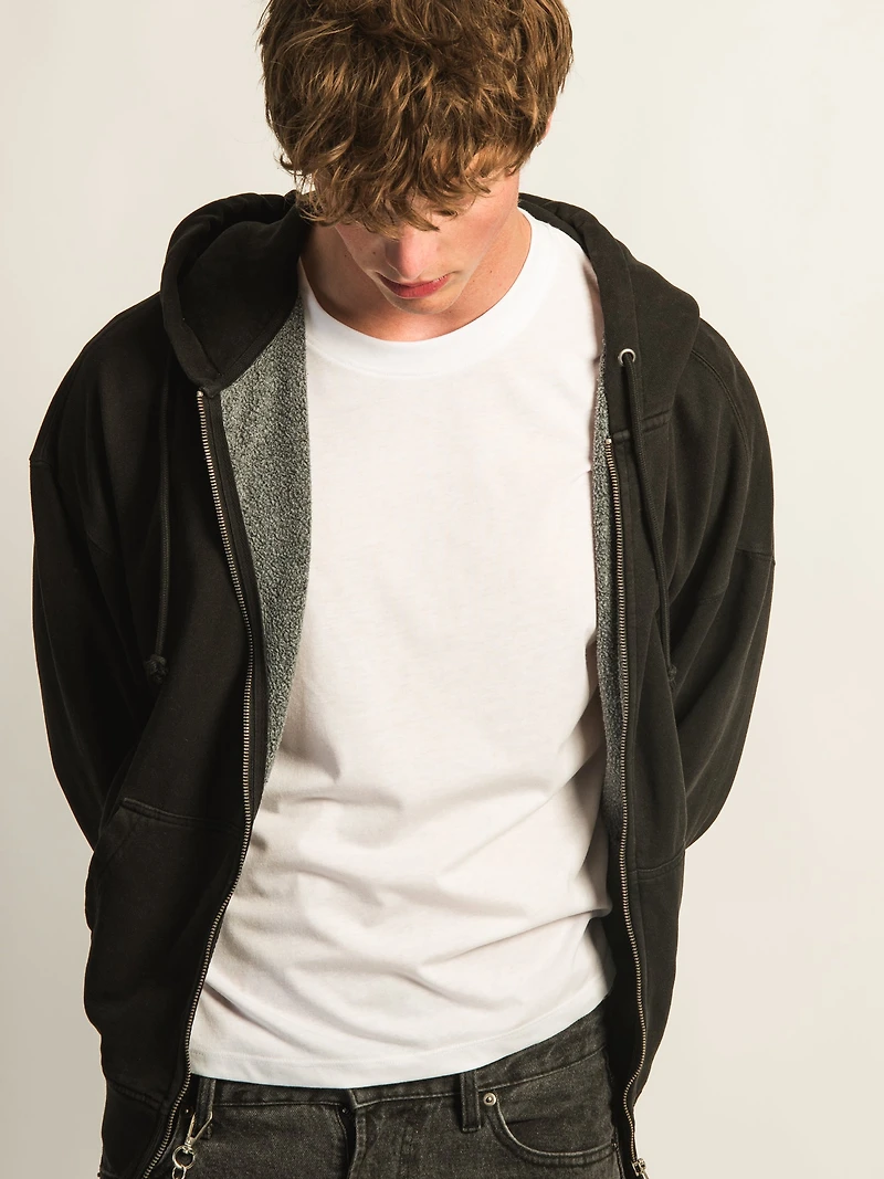 KOLBY RELAXED CREW FIT