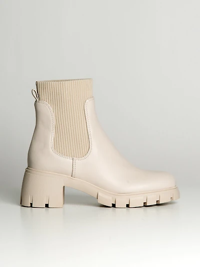 WOMENS STEVE MADDEN HAYLE BOOT - CLEARANCE