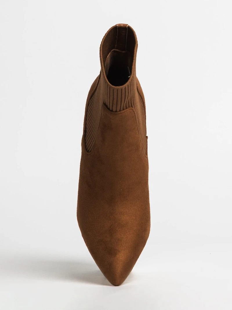 WOMENS STEVE MADDEN REVENGE BOOT - CLEARANCE