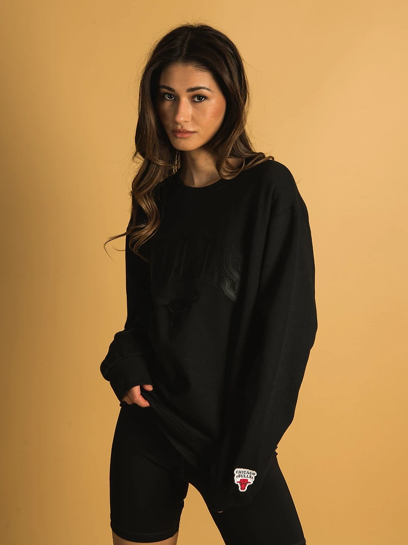 NBA CHICAGO BULLS TONAL EMBROIDERED CREW - CLEARANCE