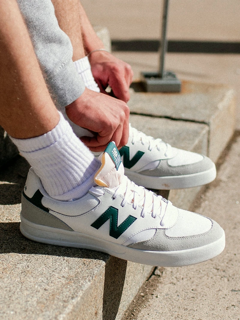 HOMMES NEW BALANCE THE CT300 SNEAKER - BLANC/GRIS