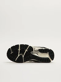 WOMENS NEW BALANCE 1906 - SILVER/BLACK