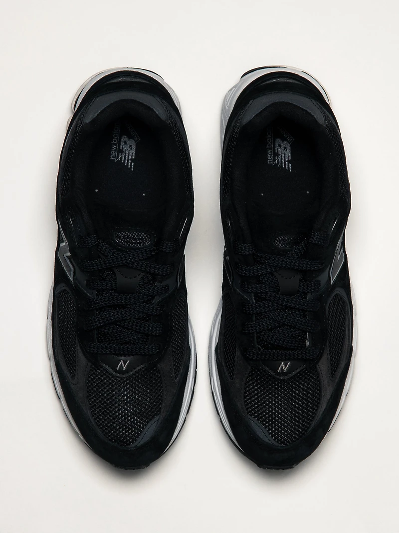 MENS NEW BALANCE 2002 SNEAKER - BLACK