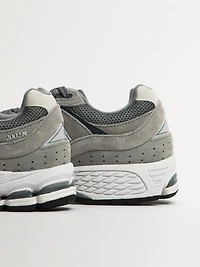 MENS NEW BALANCE 2002 SNEAKER - STEEL GREY