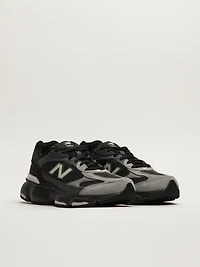 NEW BALANCE THE 603 SNEAKER - BLACK
