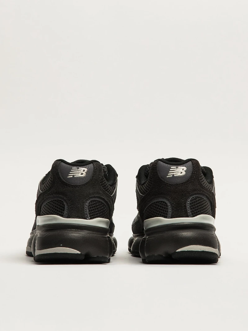 NEW BALANCE THE 603 SNEAKER - BLACK