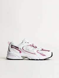 NEW BALANCE 530 POUR FEMME – BLANC/ROSE