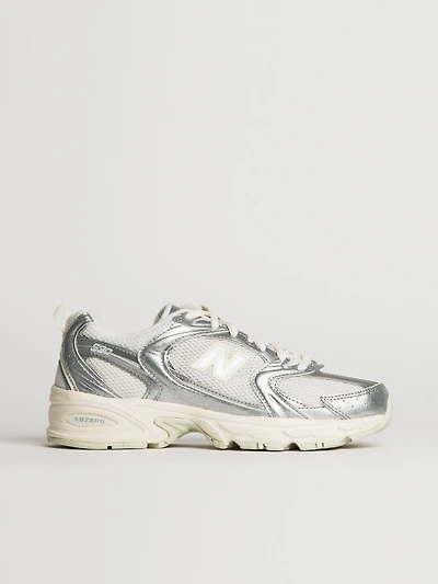 WOMENS NEW BALANCE THE 530 SNEAKER