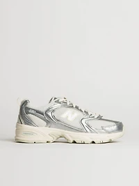 WOMENS NEW BALANCE THE 530 SNEAKER