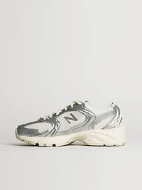 WOMENS NEW BALANCE THE 530 SNEAKER