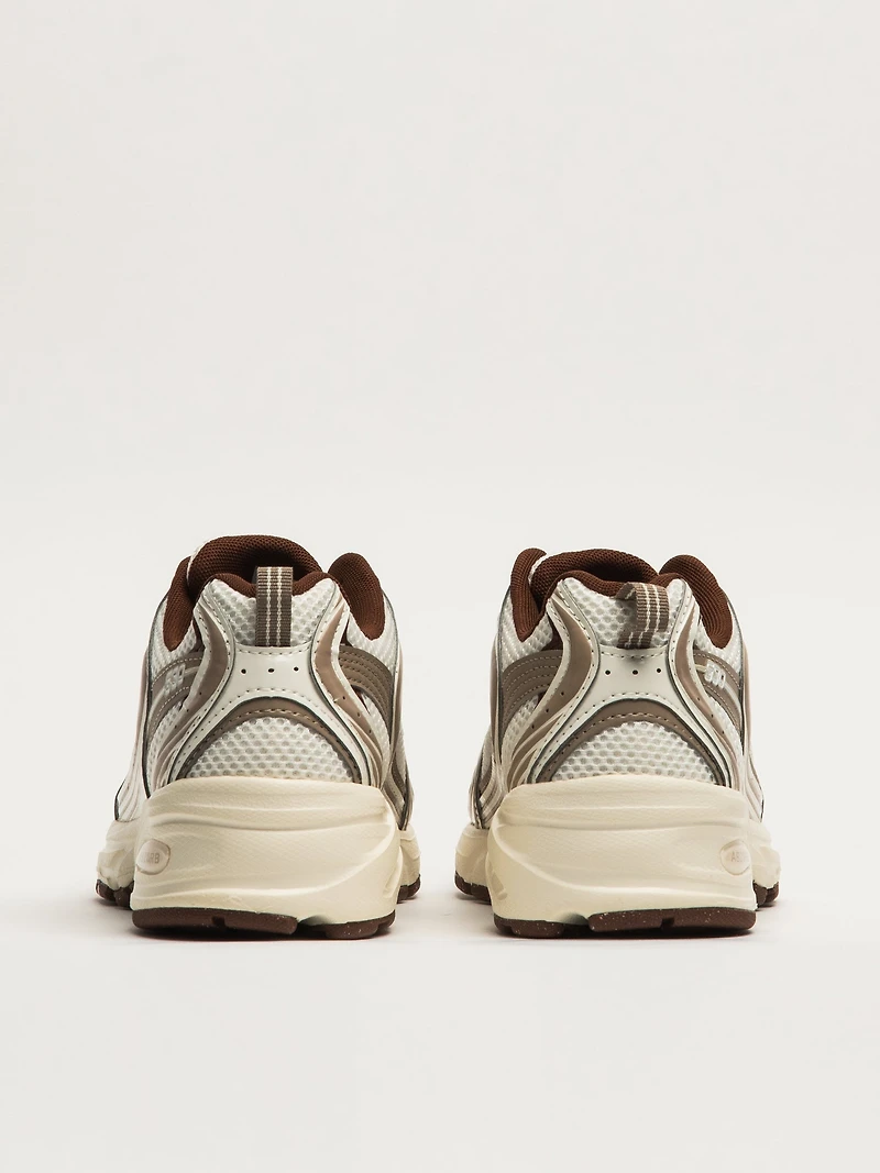 NEW BALANCE THE 530 SNEAKER - CREAM
