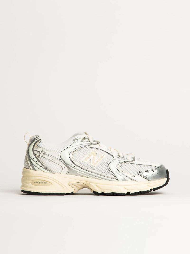 WOMENS NEW BALANCE THE 530 SNEAKER - SILVER METALLIC LINEN