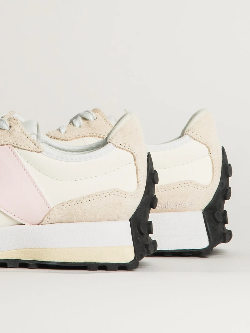 WOMENS NEW BALANCE THE 327 SNEAKER - SEA SALT